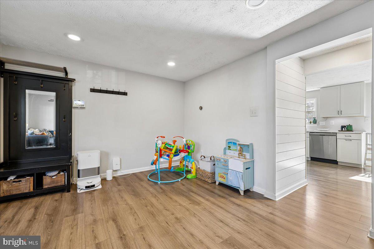 FREDERICKTOWNE VILLAGE - Residential