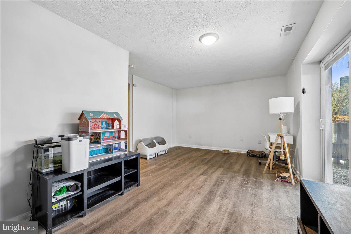 FREDERICKTOWNE VILLAGE - Residential