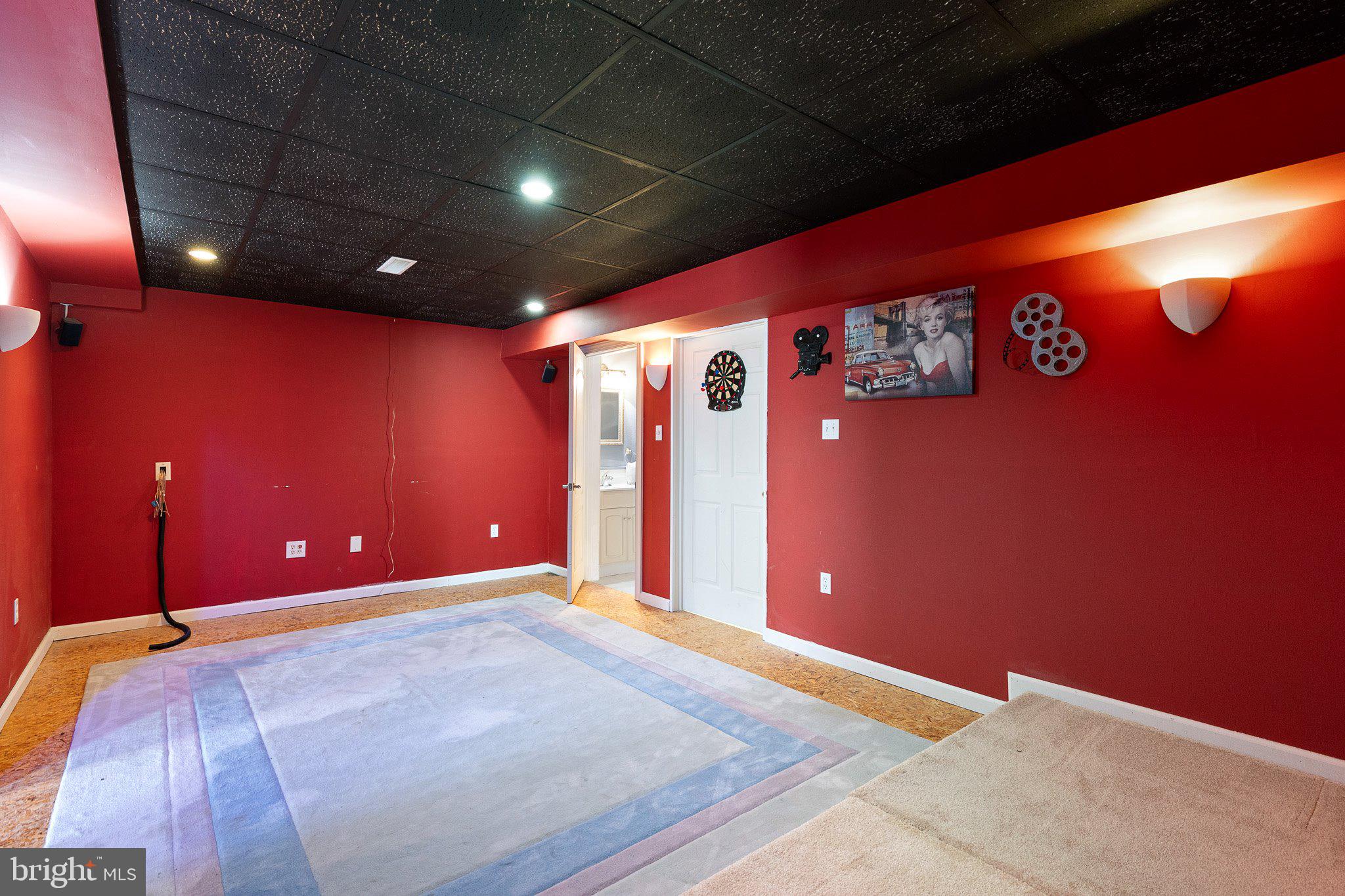 TRADITIONS AT INNI - Residential