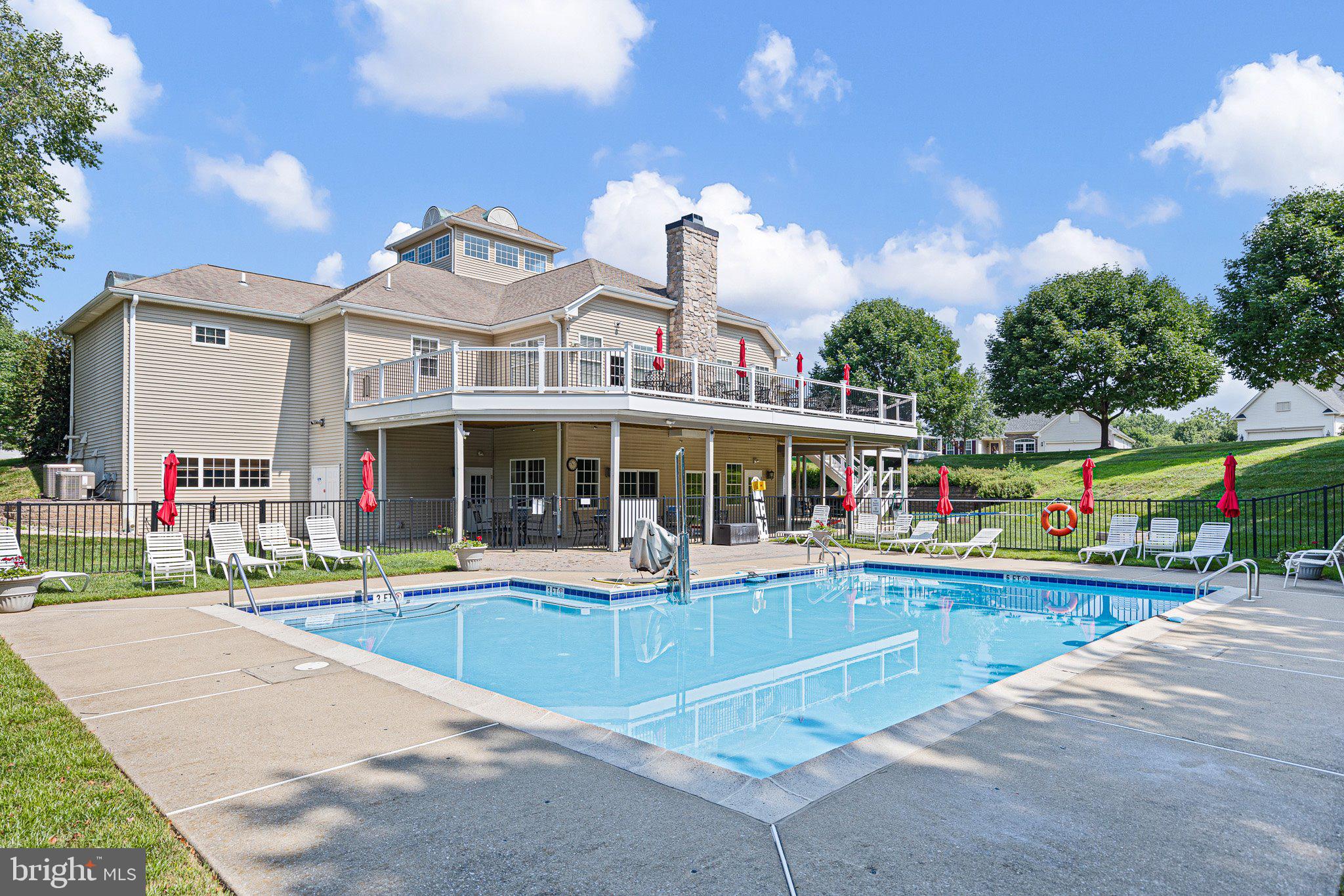 TRADITIONS AT INNI - Residential