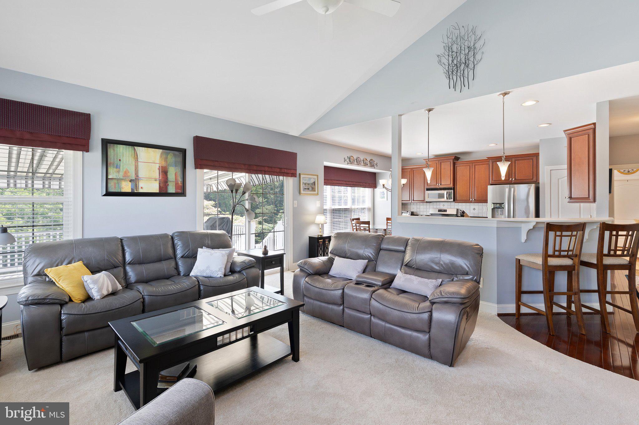 423 WESTVIEW DRIVE