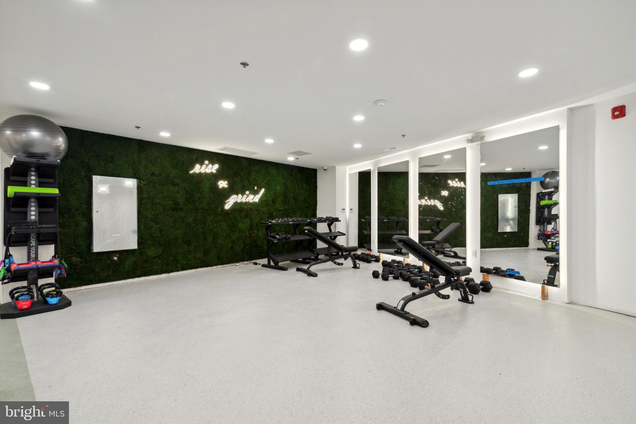 NORTHERN LIBERTIES - Residential Lease