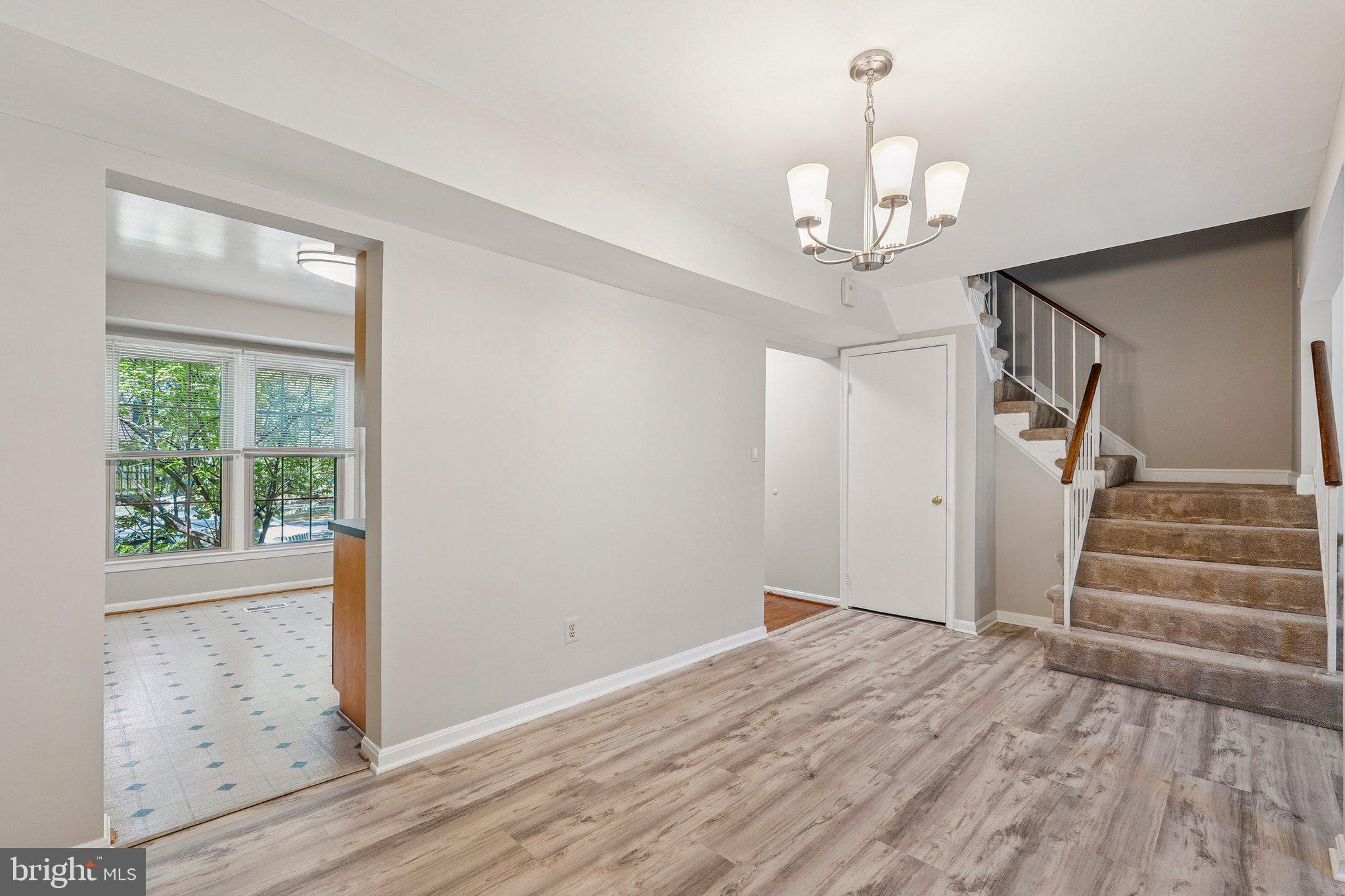 COUNTRY CREEK - Residential Lease