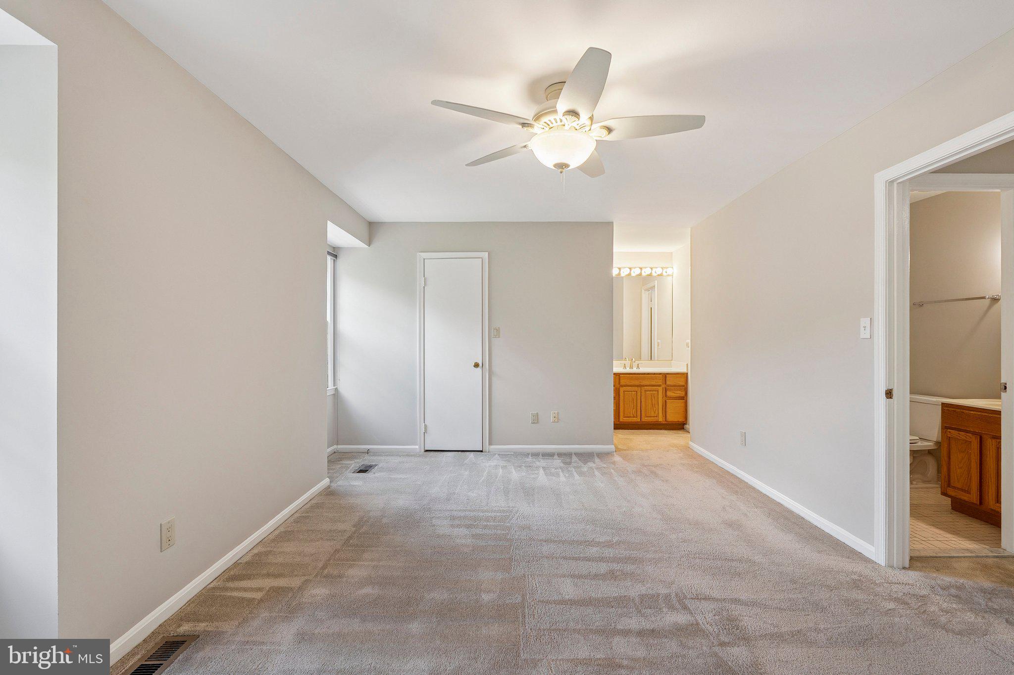 COUNTRY CREEK - Residential Lease