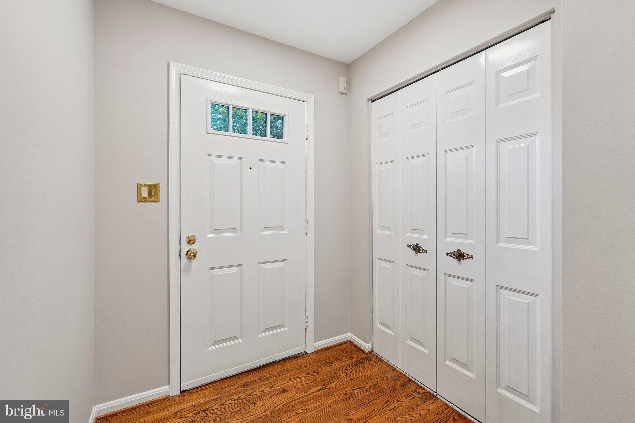 COUNTRY CREEK - Residential Lease