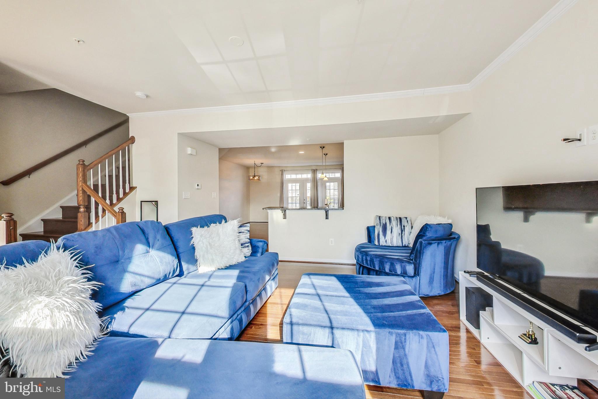 MARKET SQUARE - Residential Lease