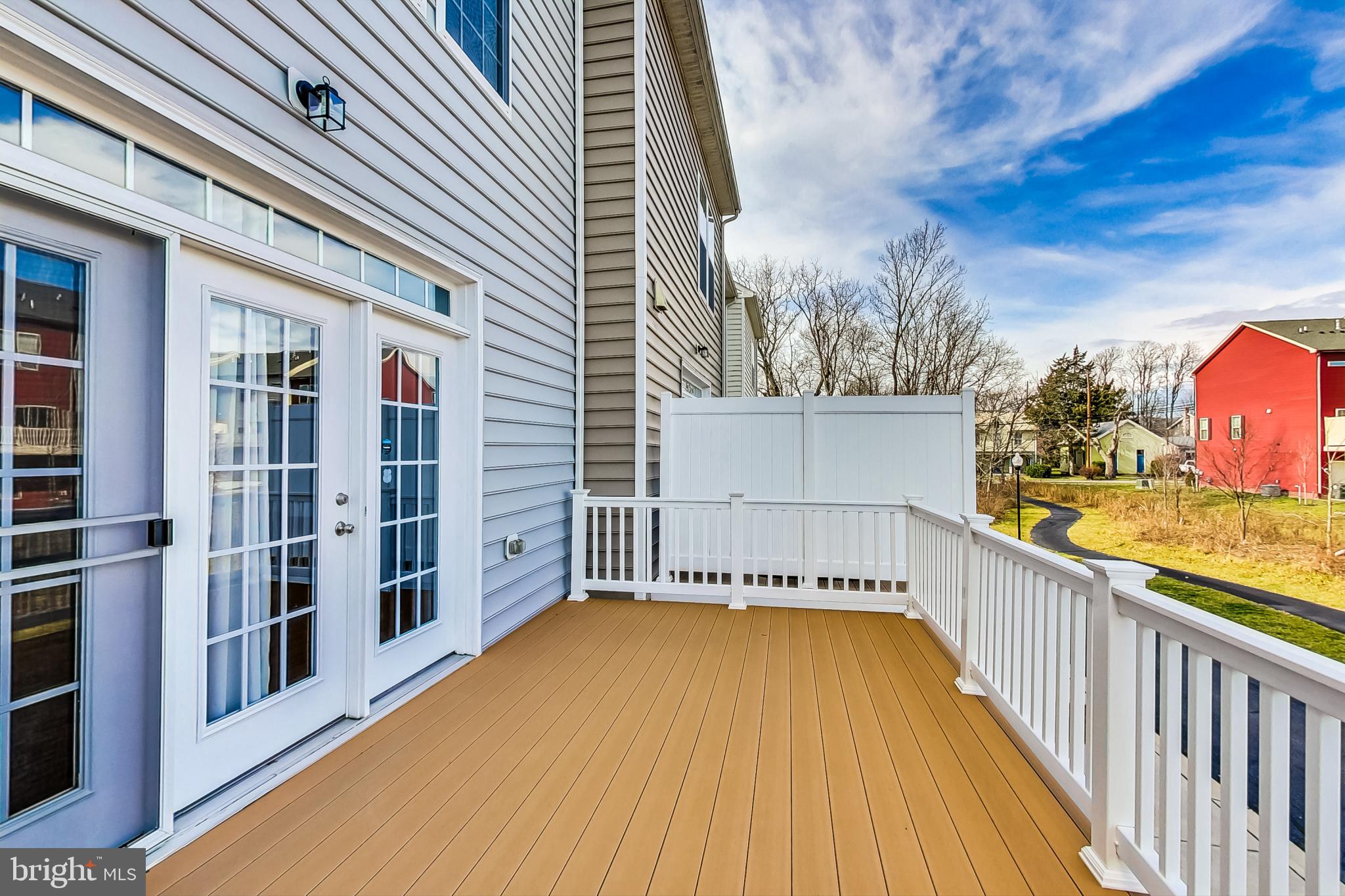 MARKET SQUARE - Residential Lease