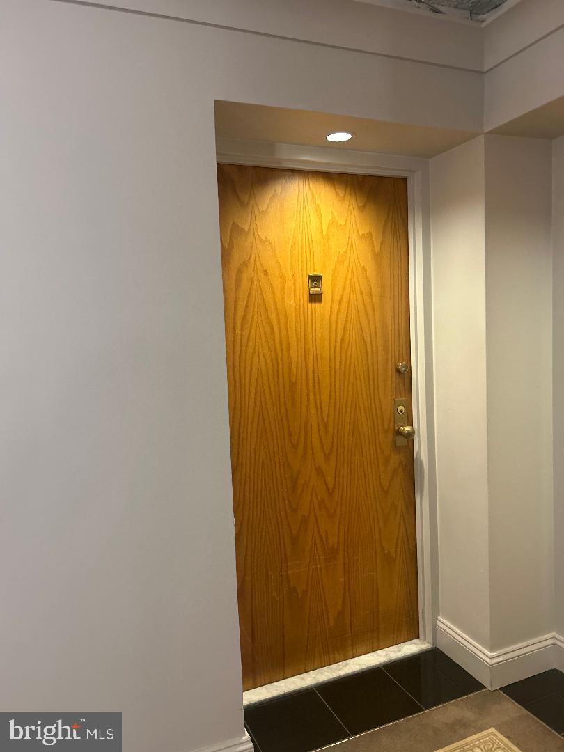 REGENCY AT MCLEAN - Residential