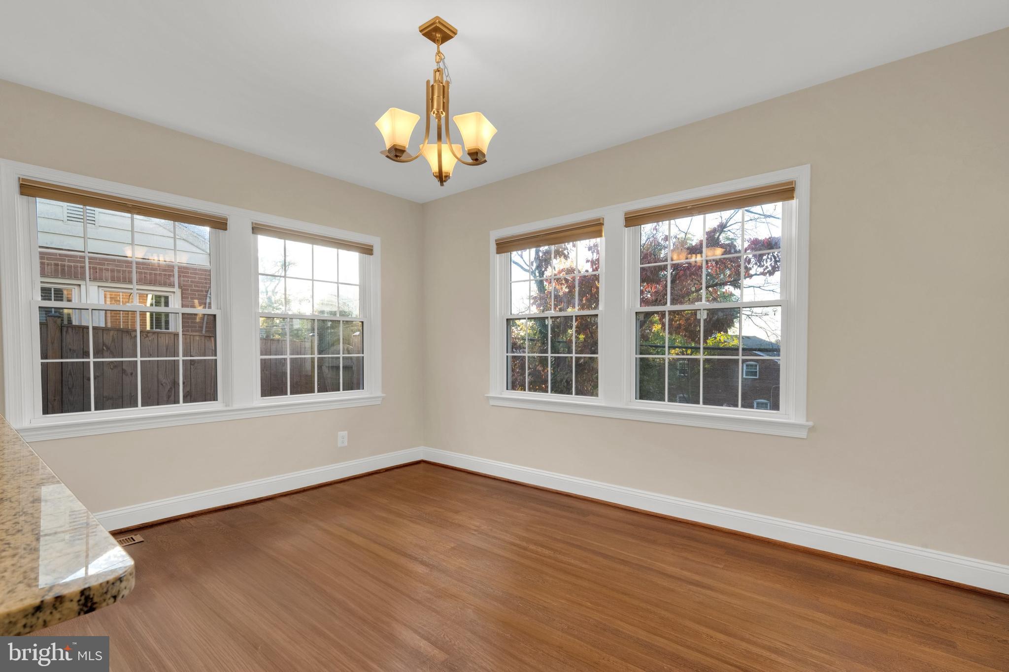 ARLINGTON RIDGE - Residential Lease