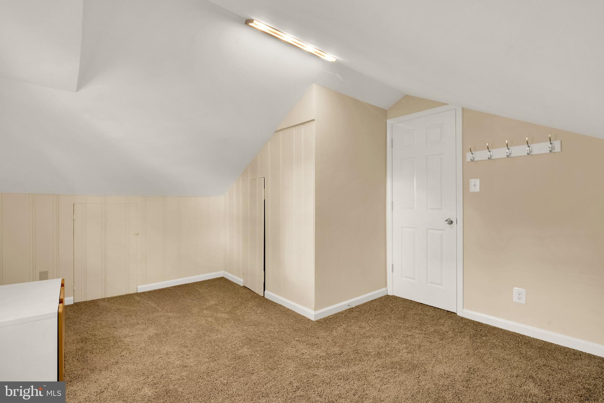 ARLINGTON RIDGE - Residential Lease