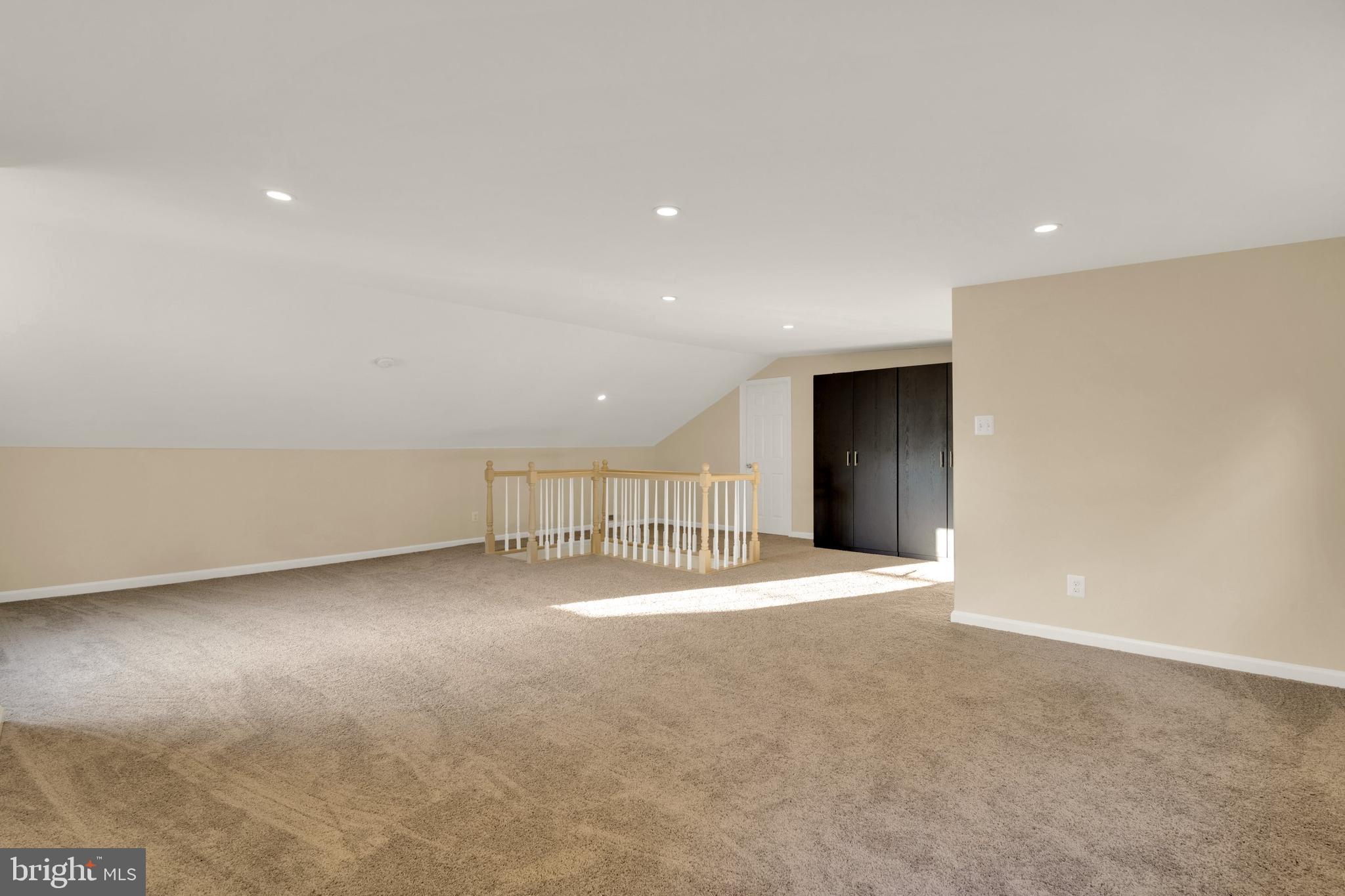 ARLINGTON RIDGE - Residential Lease