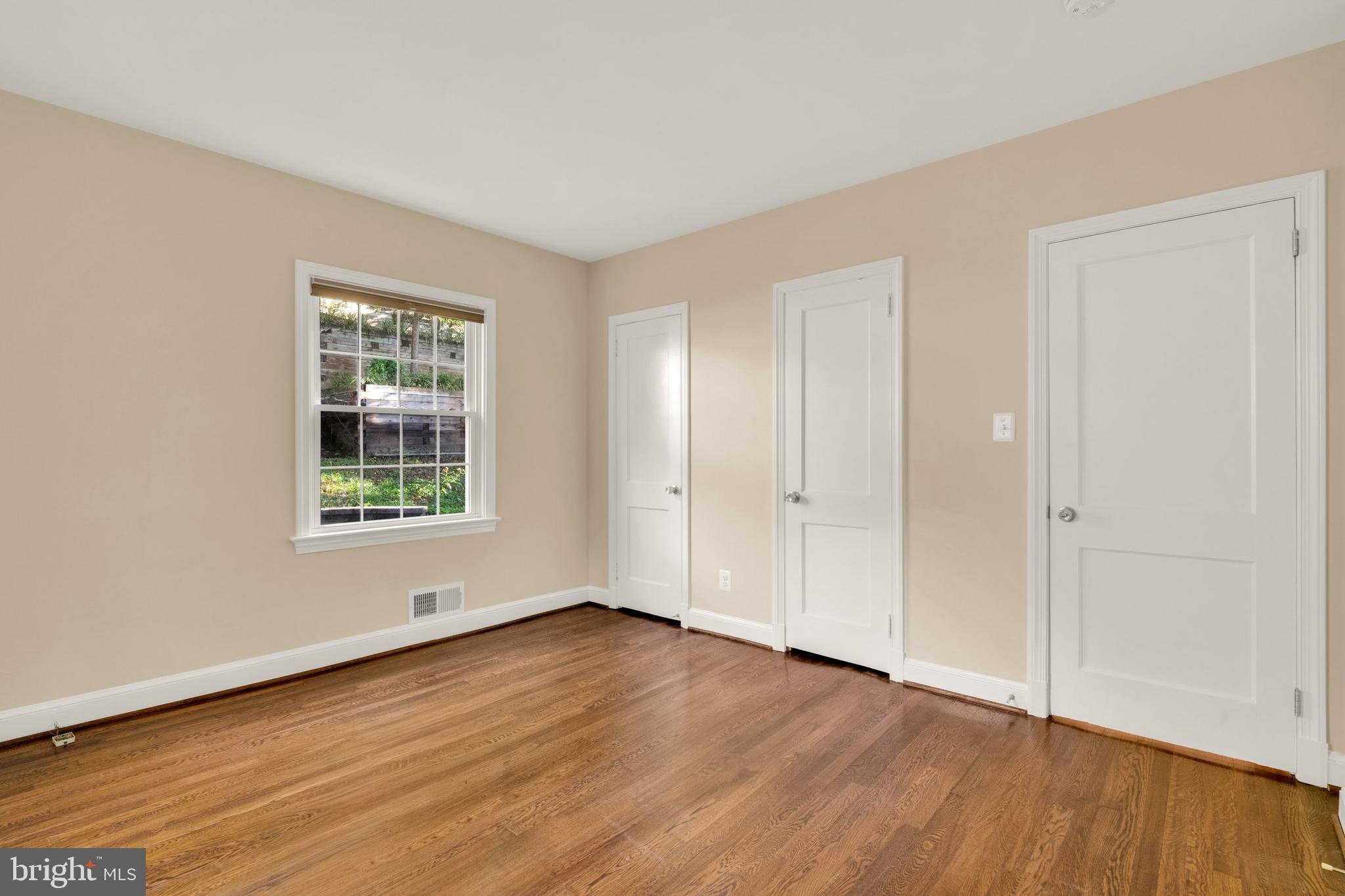 ARLINGTON RIDGE - Residential Lease