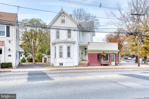 MLS: NJCD2116730