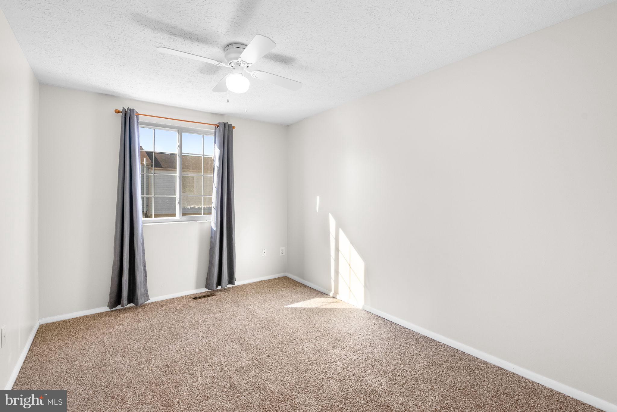 DAMASCUS VALLEY PARK - Residential