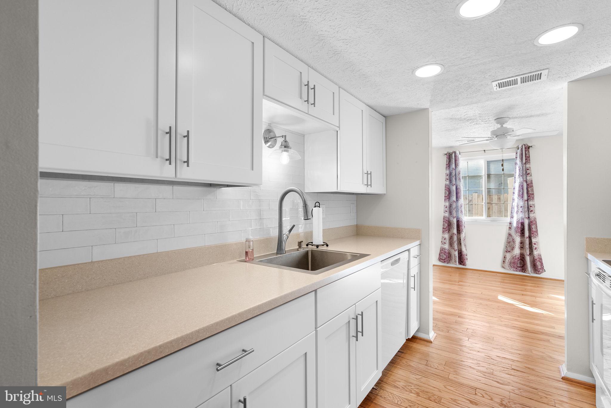 DAMASCUS VALLEY PARK - Residential