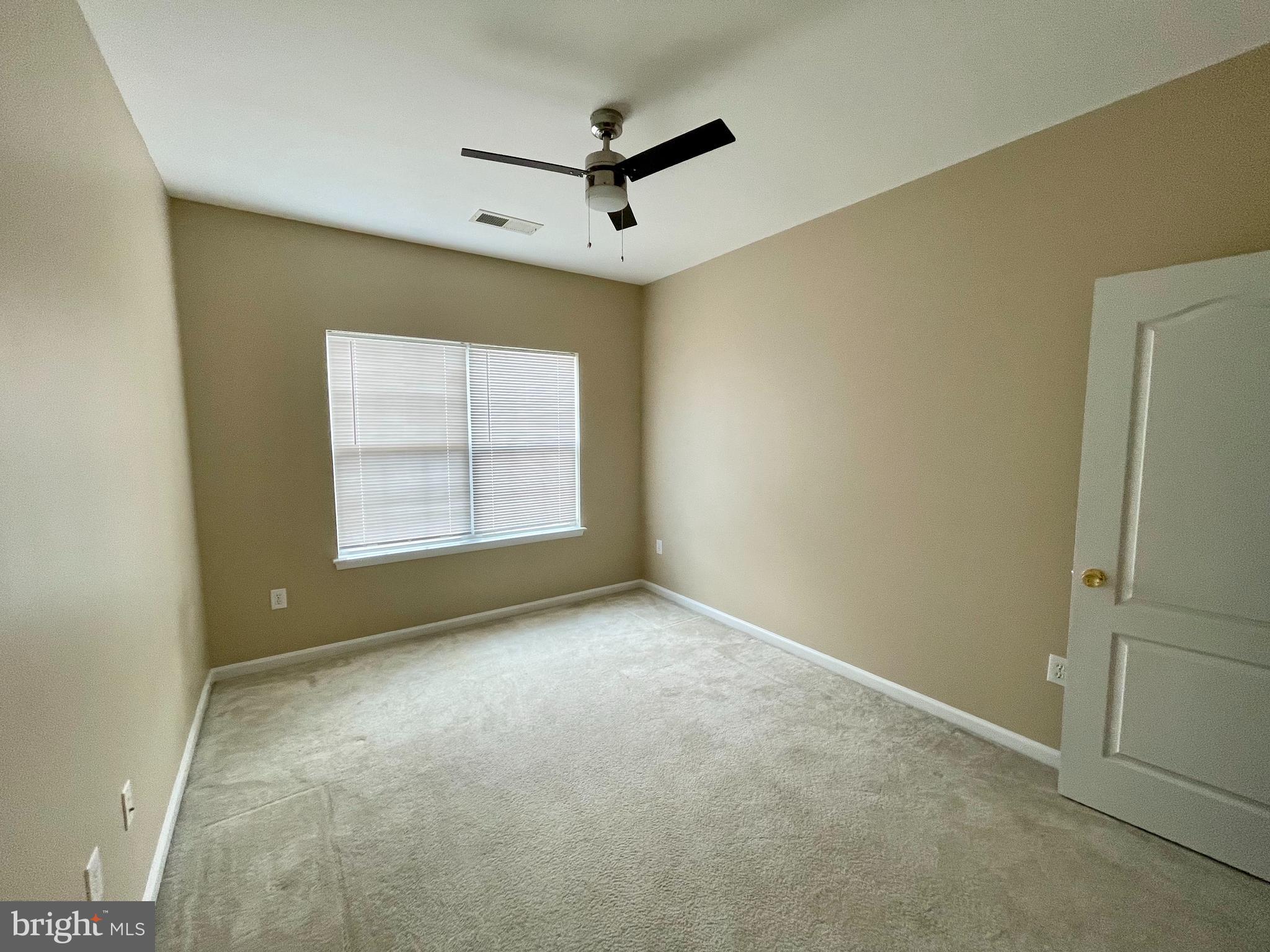 WAKELAND MANOR - Residential Lease