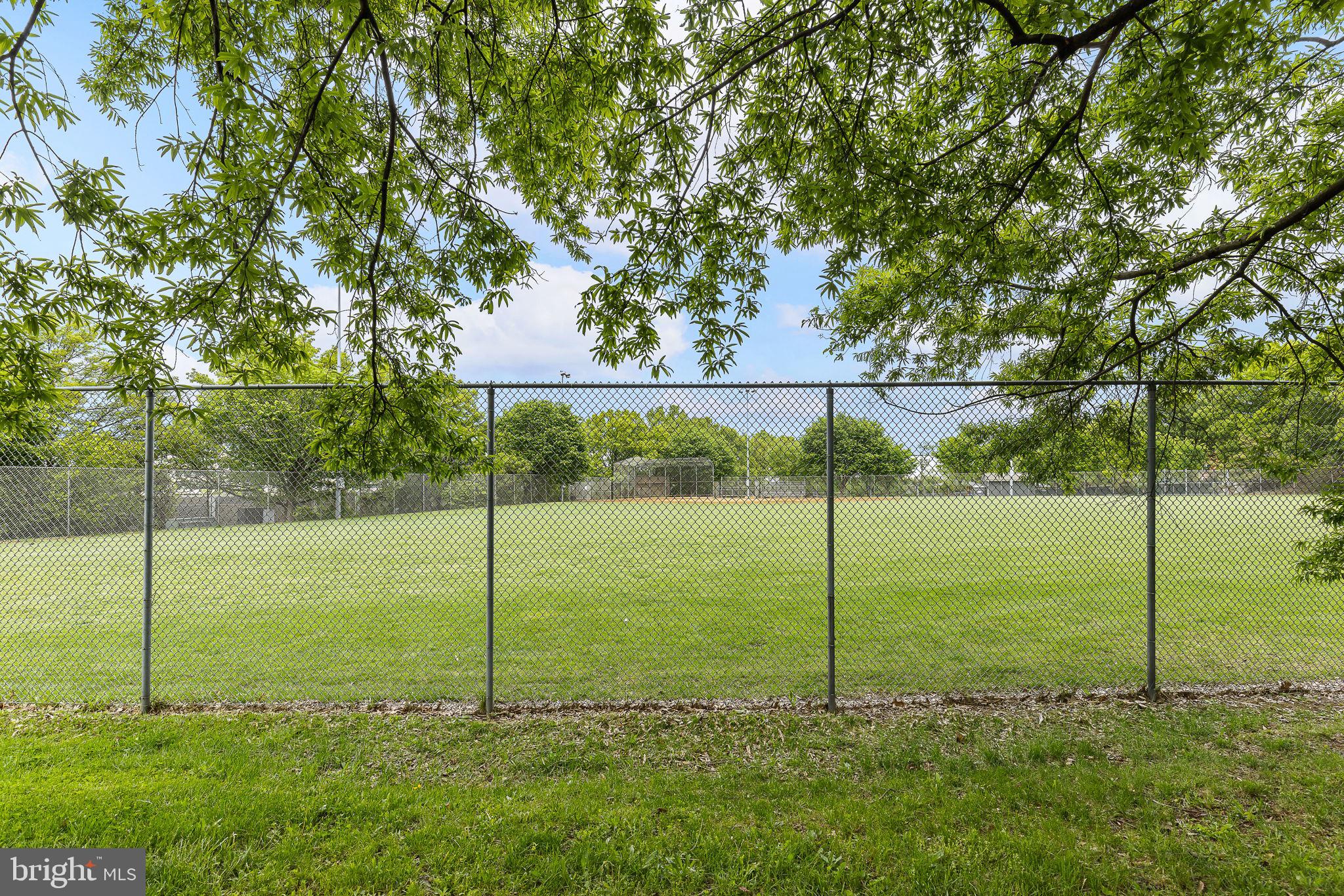 FAIRLINGTON VILLAGES - Residential