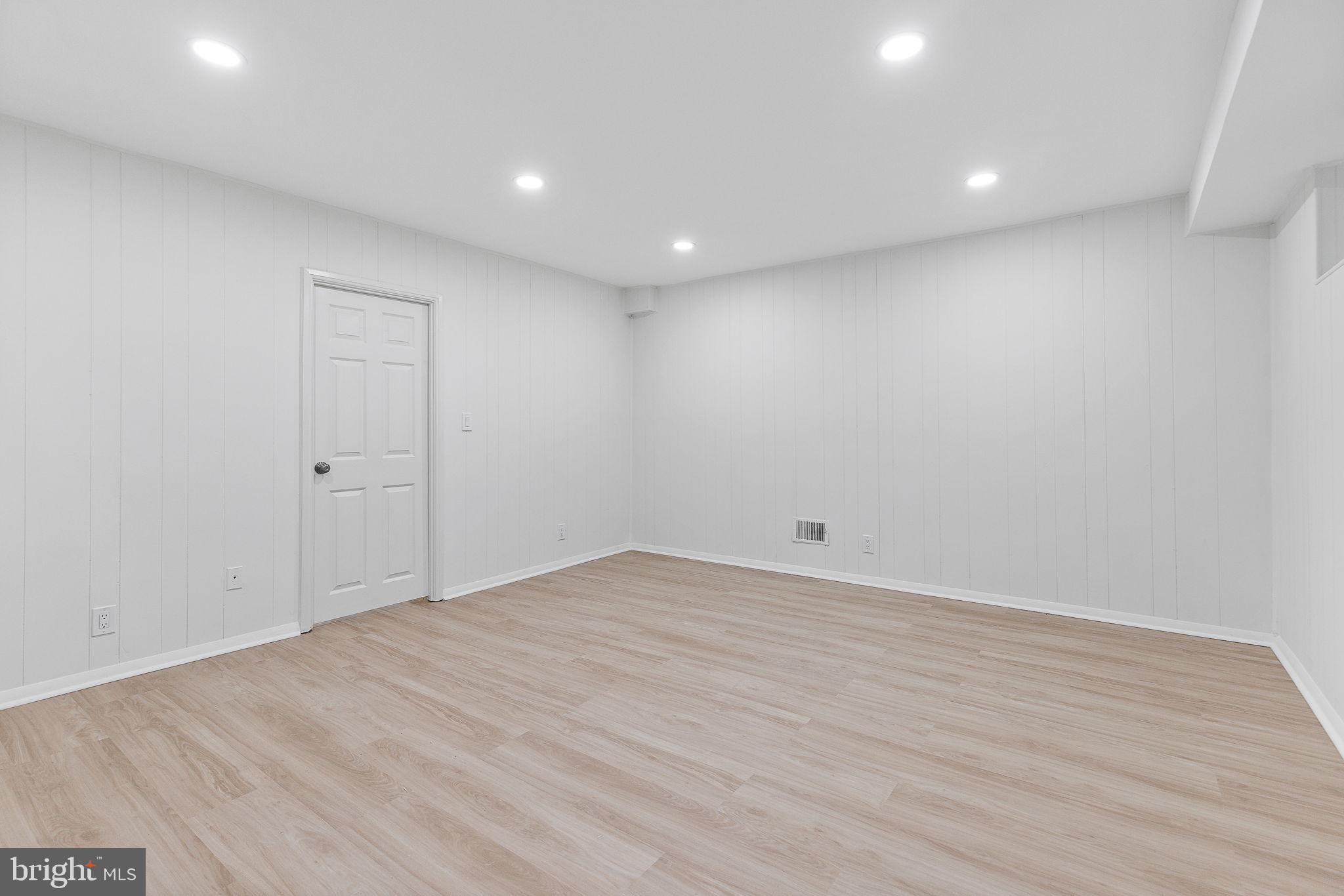 FAIRLINGTON VILLAGES - Residential