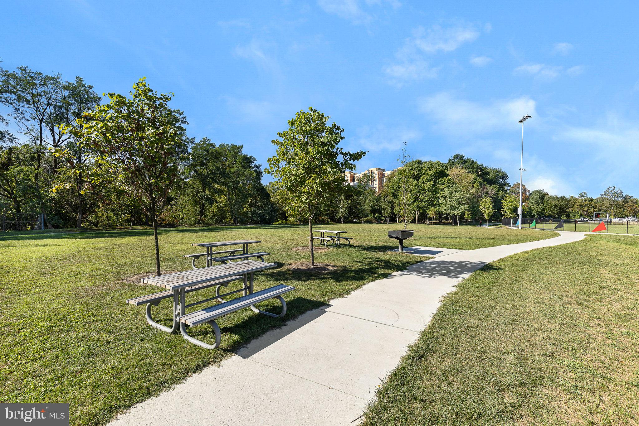 FAIRLINGTON VILLAGES - Residential