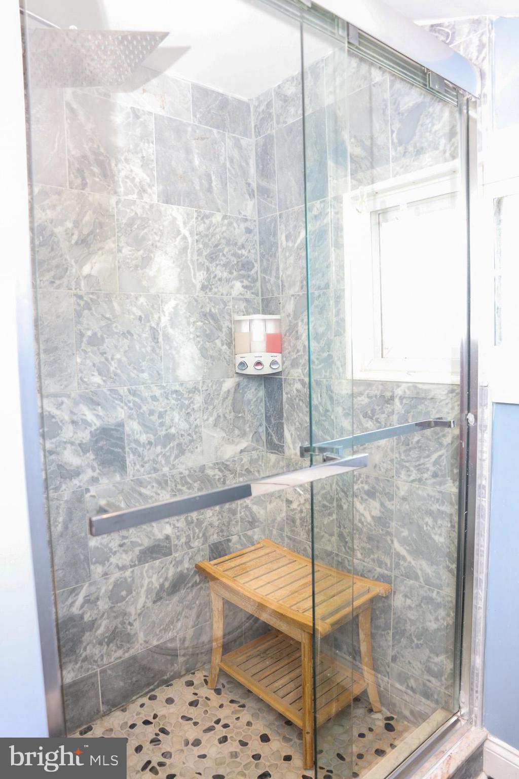 NORTH LINTHICUM - Residential Lease