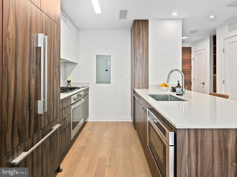 37 L STREET SE 706