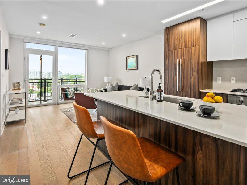 37 L STREET SE 706