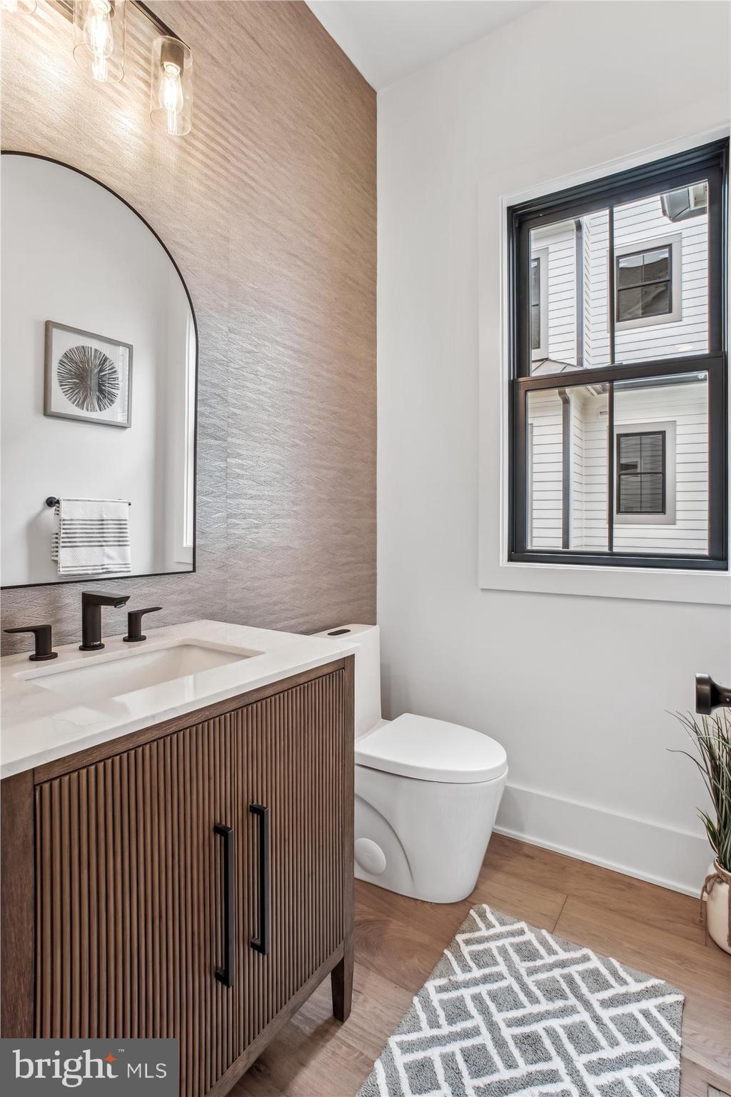 HALEMHURST - Residential