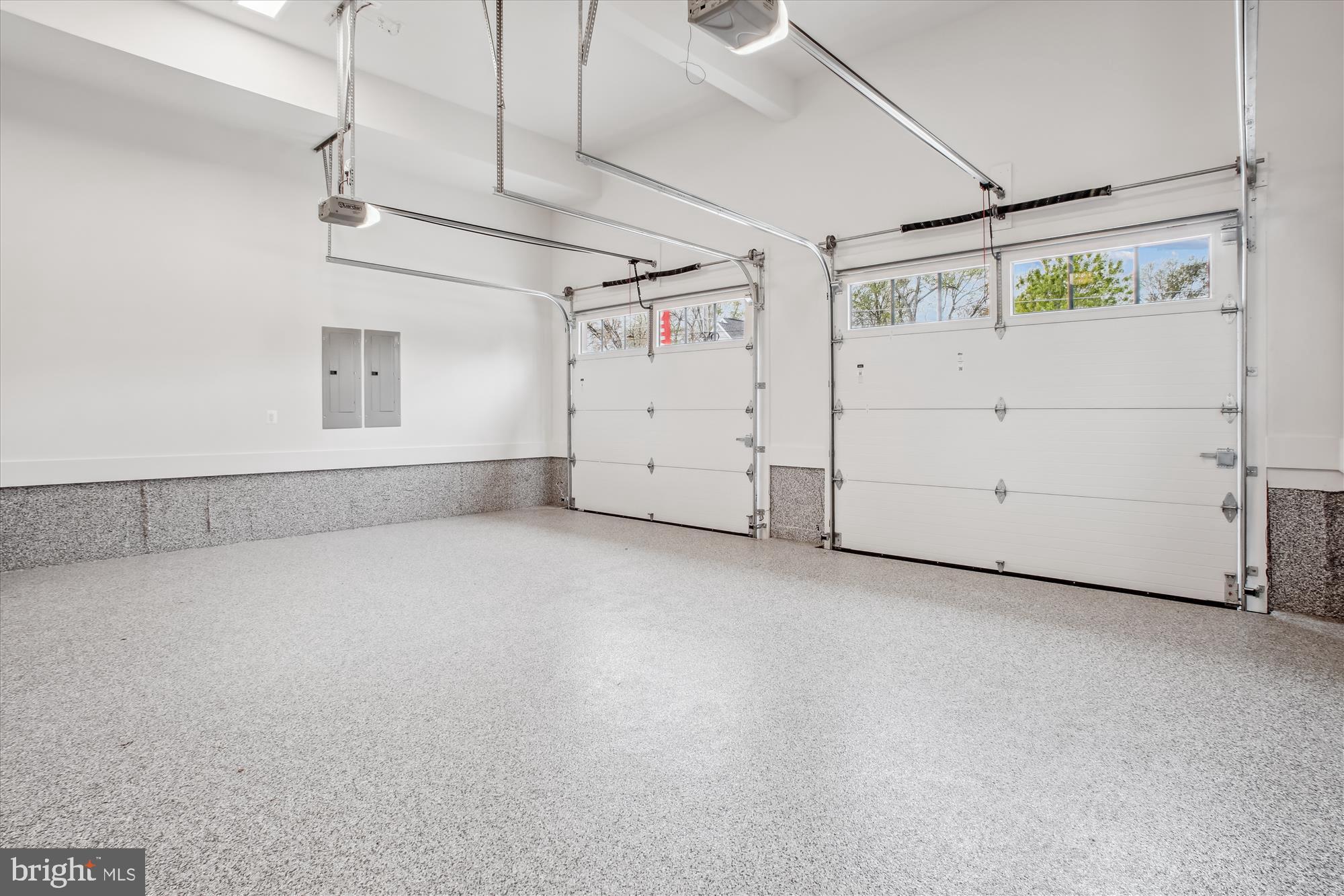 HALEMHURST - Residential