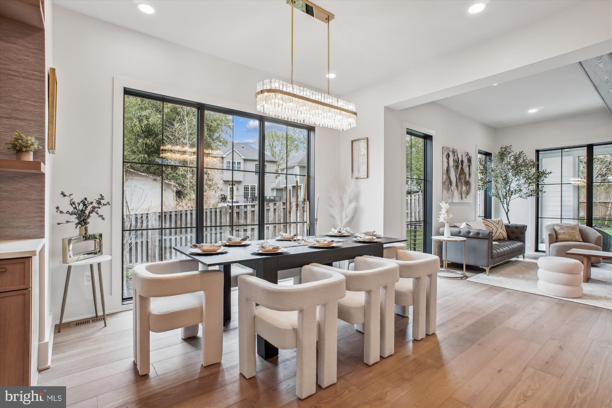 HALEMHURST - Residential