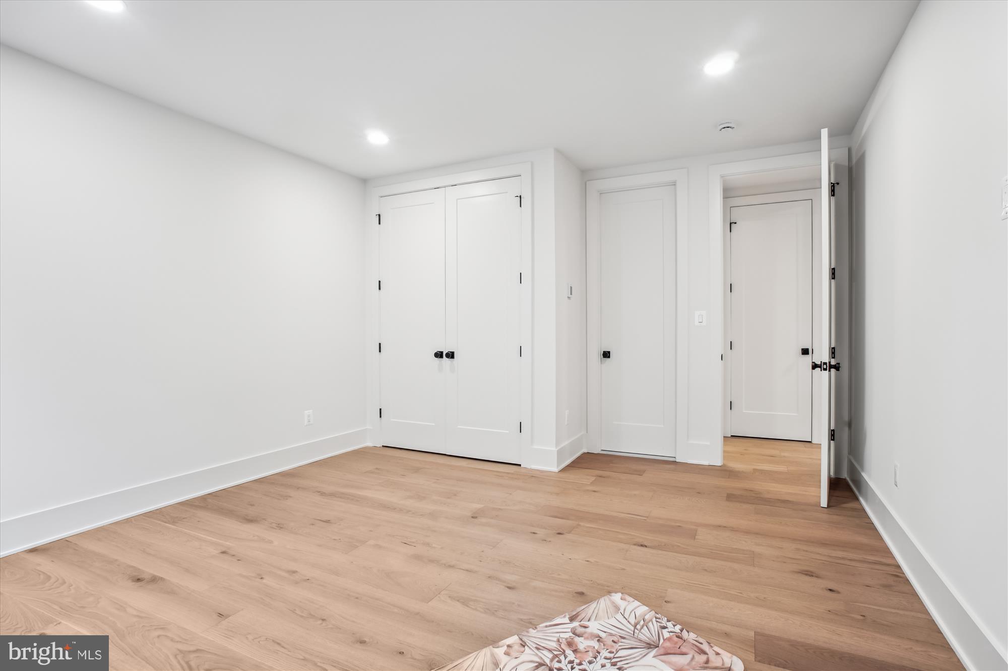 HALEMHURST - Residential