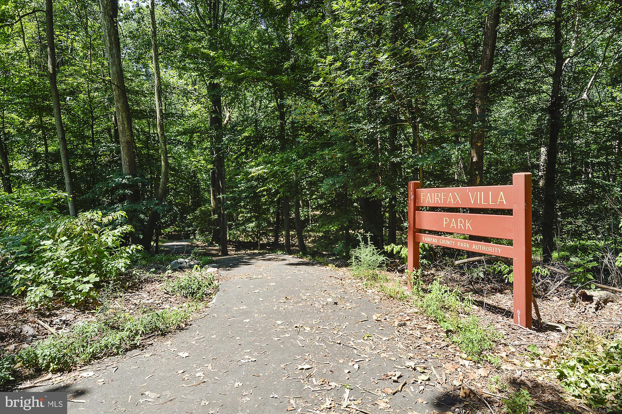 HALEMHURST - Residential