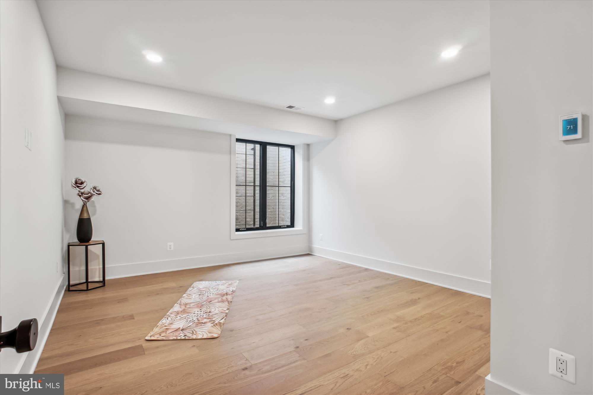 HALEMHURST - Residential