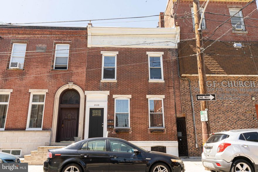 Two strong Units in one impressive East Passyunk Crossing Duplex.  This updated property delivers the kind of layout, finishes, and flexibility that both investors and owner-occupants want—modern updated finishes, outdoor space, Central Air, in-unit Laundry, en-suite Bathrooms, a finished lower level that adds real value, all located in a highly rentable location! ==> The 1st Flr Unit offers 2 Bedrooms, 2 Full Baths, Central Air, Hardwood and Tile flooring, a modern Kitchen with granite countertops, wood cabinetry, and stainless-steel appliances, and a Primary Bedroom en-suite Bath.  A full-size Washer and Dryer are located in the Unit.  The finished lower level adds serious value, offering flexible bonus space for a family room, office, game room, gym, or guest area, plus additional storage and a kitchenette-style area with granite countertops and a sink.  The 1st Flr Unit also includes a large private Yard, giving tenants or an owner-occupant a rare outdoor setup in the city.  ==> The 2nd Flr Unit features 3 Bedrooms and 2 Full Baths, Central Air, Hardwood floors, great natural light, an open living/dining layout, and a Kitchen with granite countertops, breakfast bar, tile flooring, wood cabinets, and modern appliances.  The Primary Bedroom includes its own en-suite Bath.  This Unit also has ceiling fans, good closet space, and an in-unit Washer and Dryer.  Located in East Passyunk Crossing, with easy access to cafes, restaurants, shopping, public transportation, major highways and bridges.