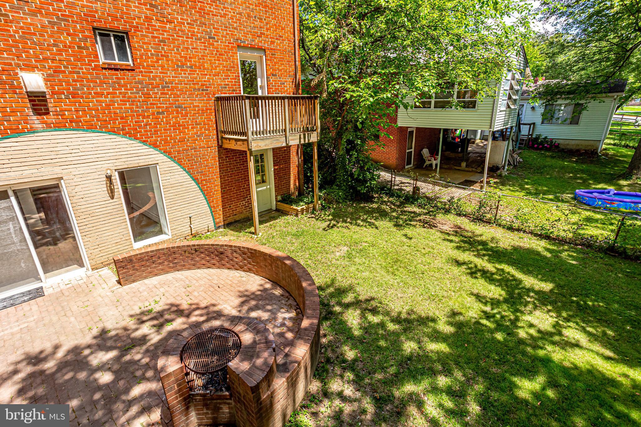 COLLEGE KNOLLS - Residential