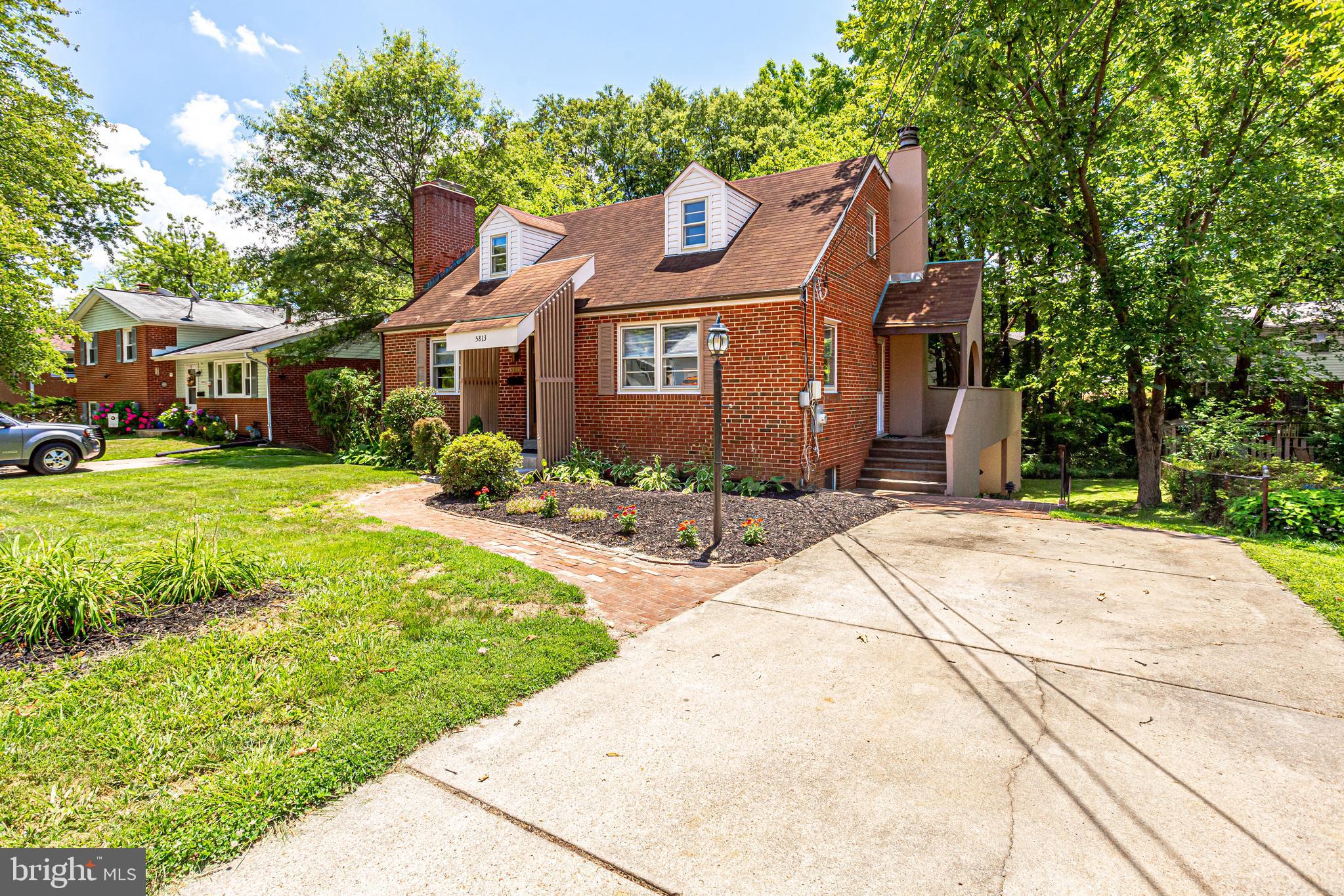 COLLEGE KNOLLS - Residential