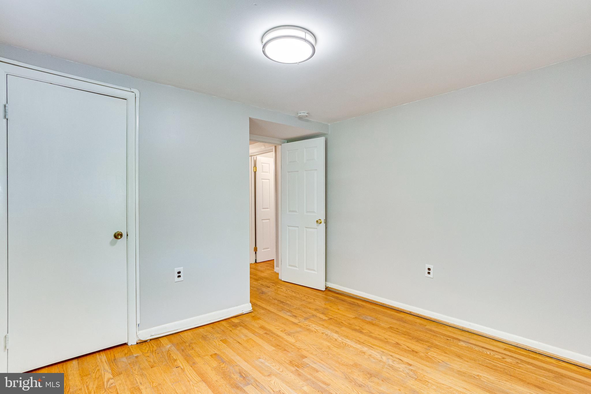 COLLEGE KNOLLS - Residential