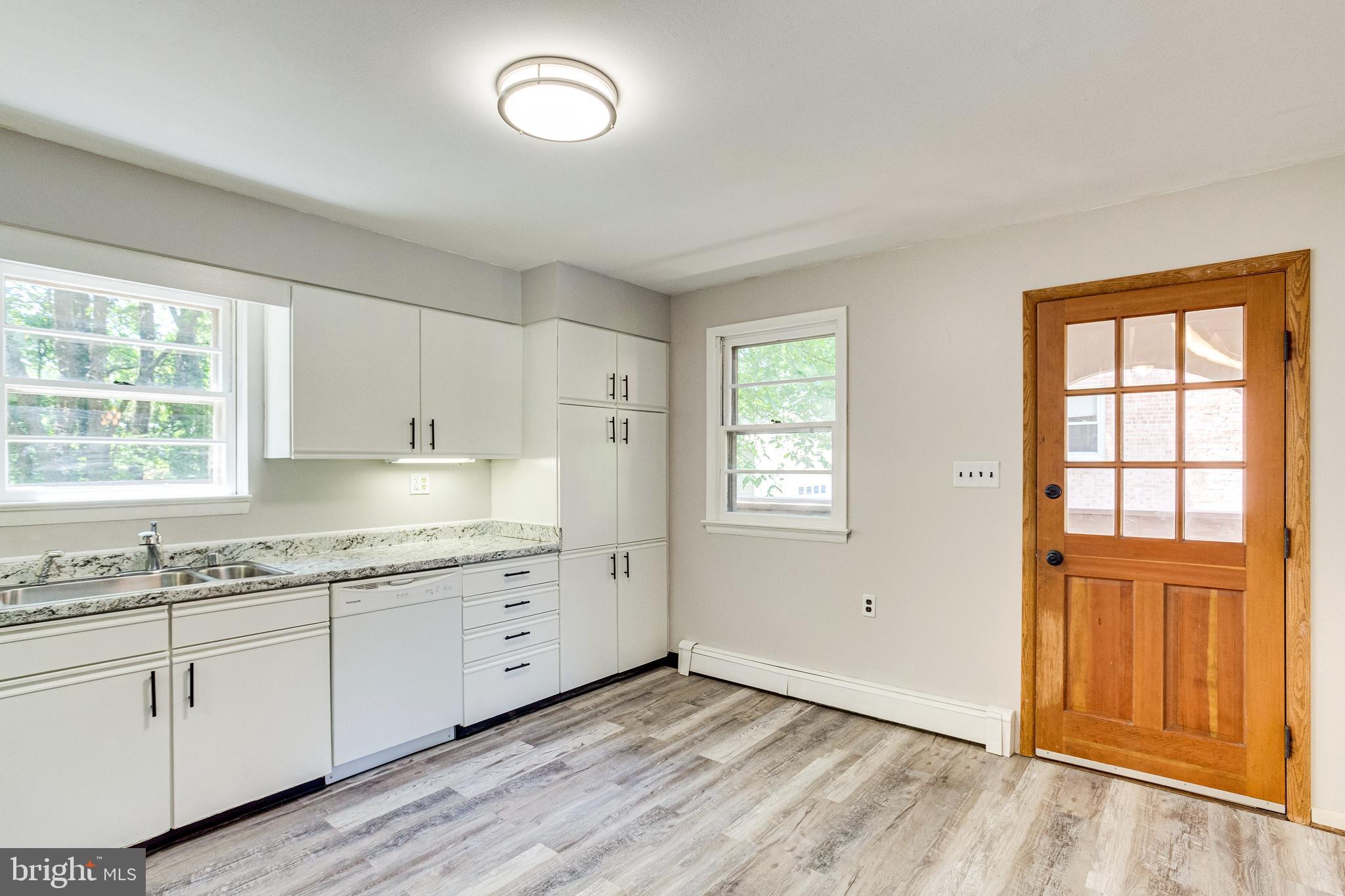 COLLEGE KNOLLS - Residential