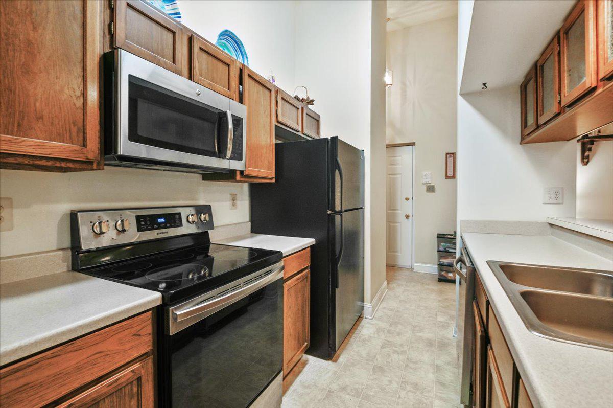 DEEP CREEK COMMONS - Residential