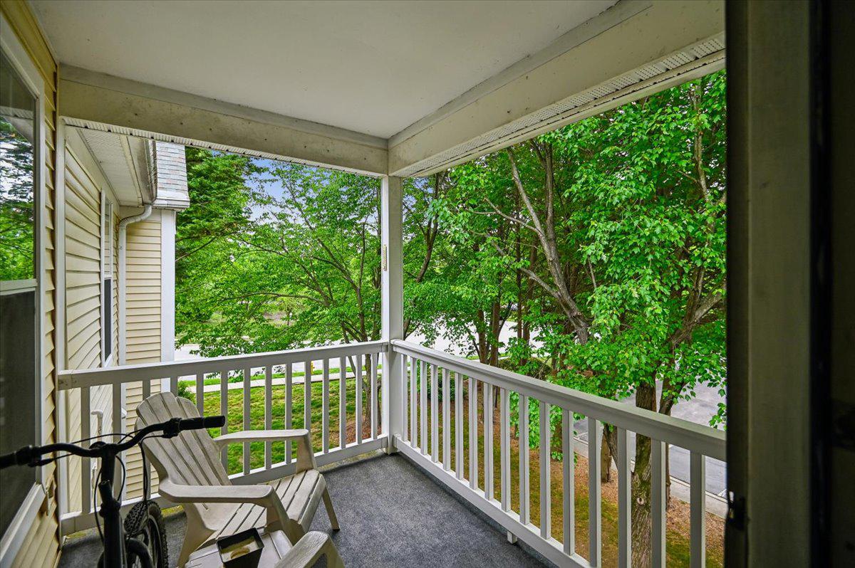 DEEP CREEK COMMONS - Residential
