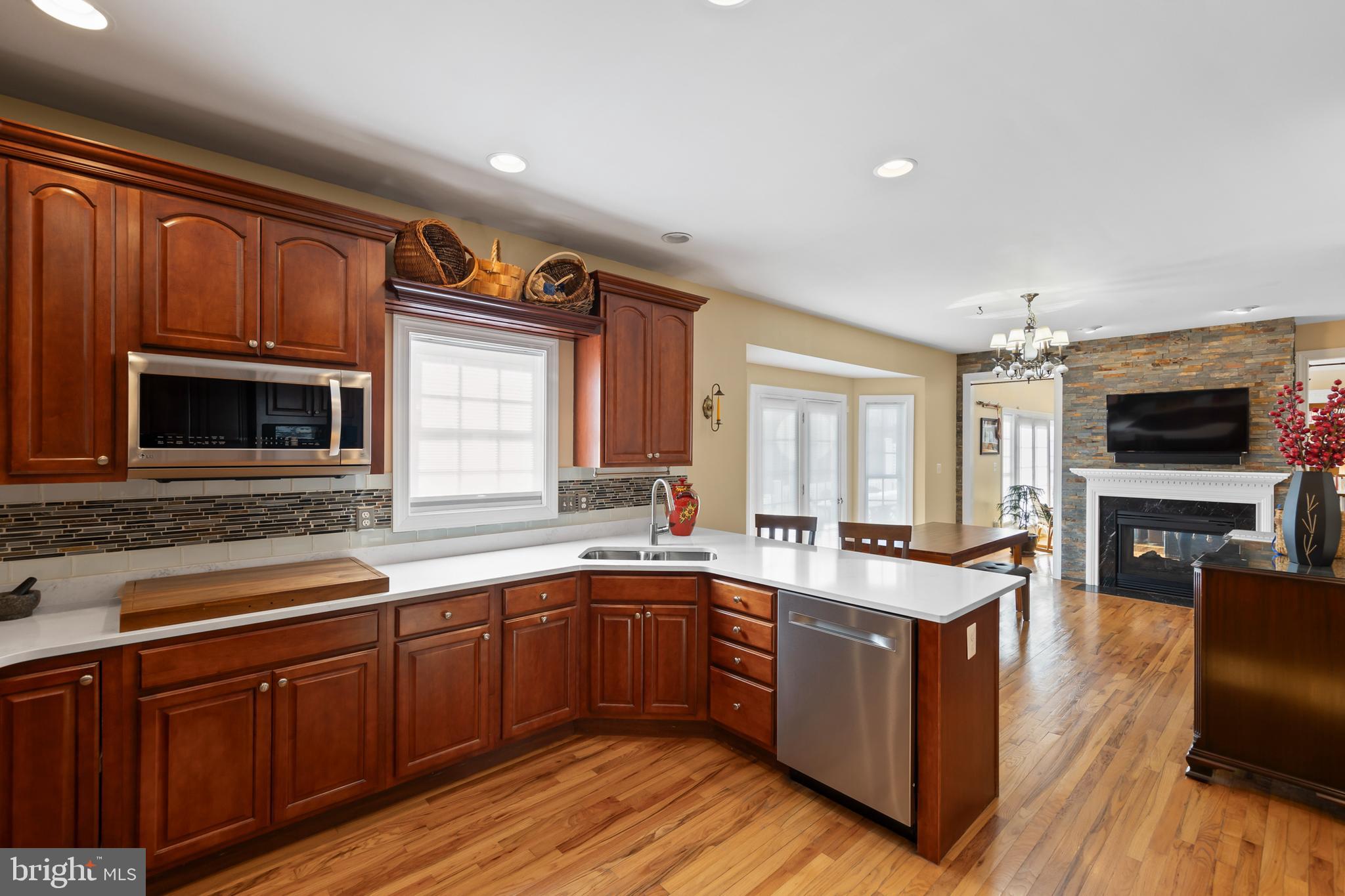 SOVEREIGN VILLAGE - Residential