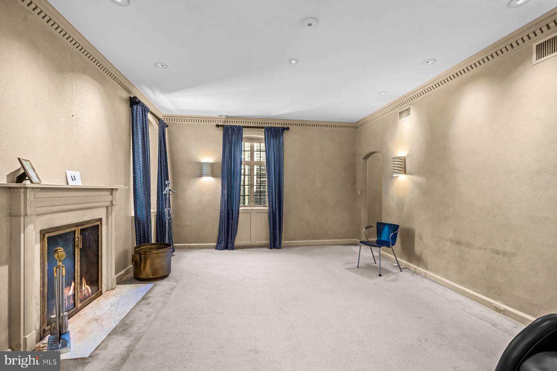 RAVENSCLIFF - Residential