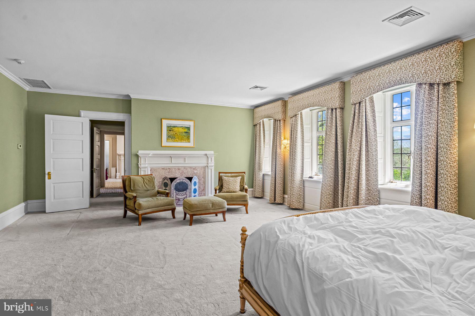RAVENSCLIFF - Residential