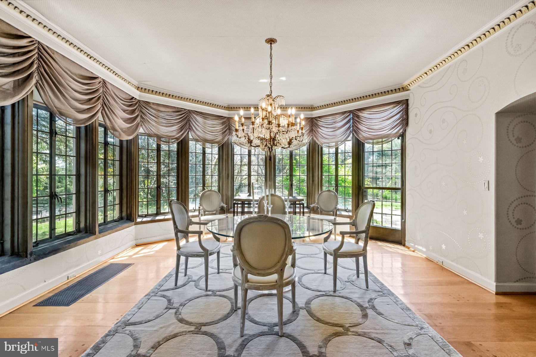 RAVENSCLIFF - Residential