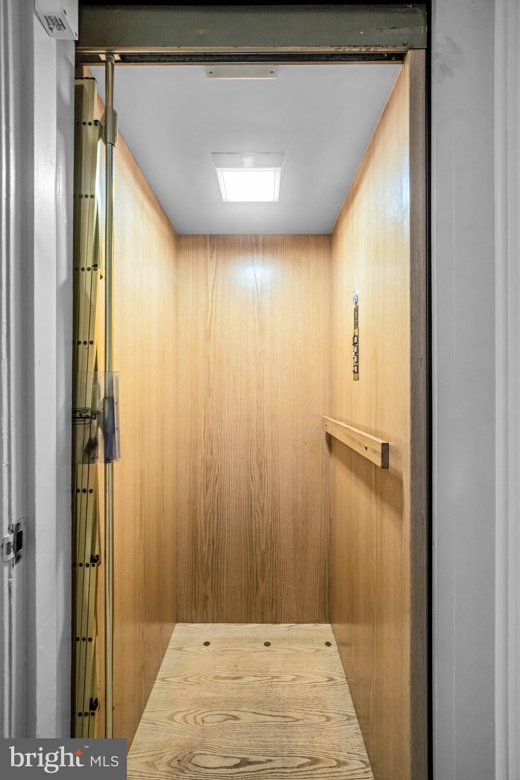 RAVENSCLIFF - Residential
