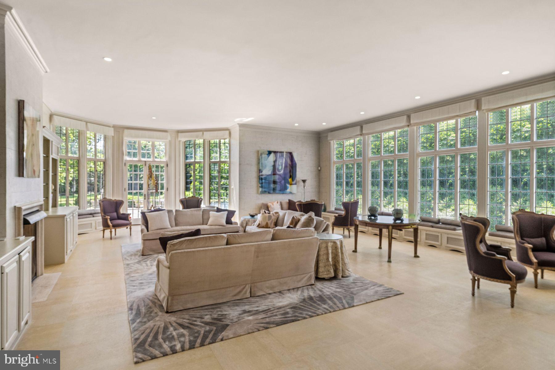 RAVENSCLIFF - Residential