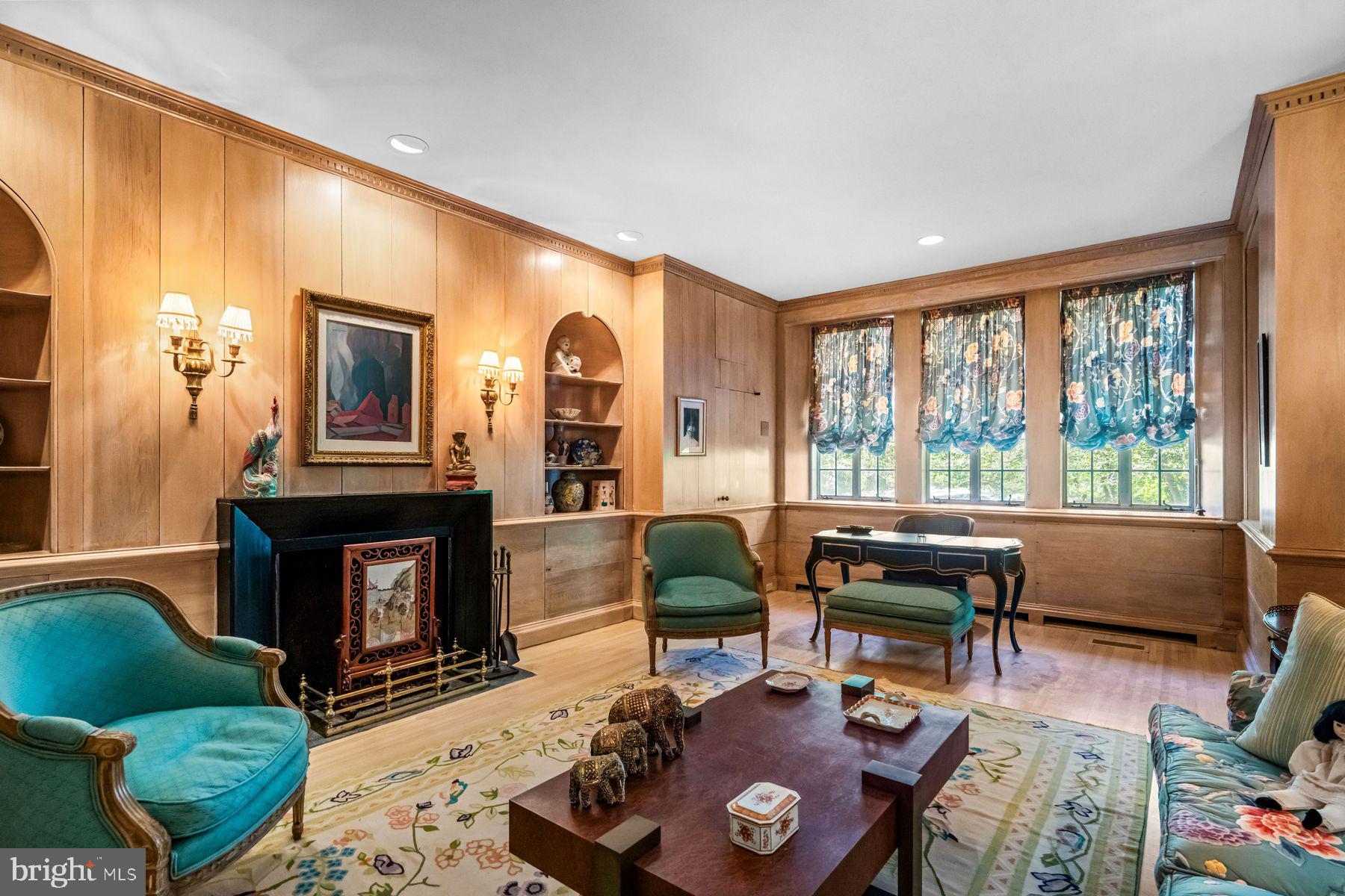 RAVENSCLIFF - Residential