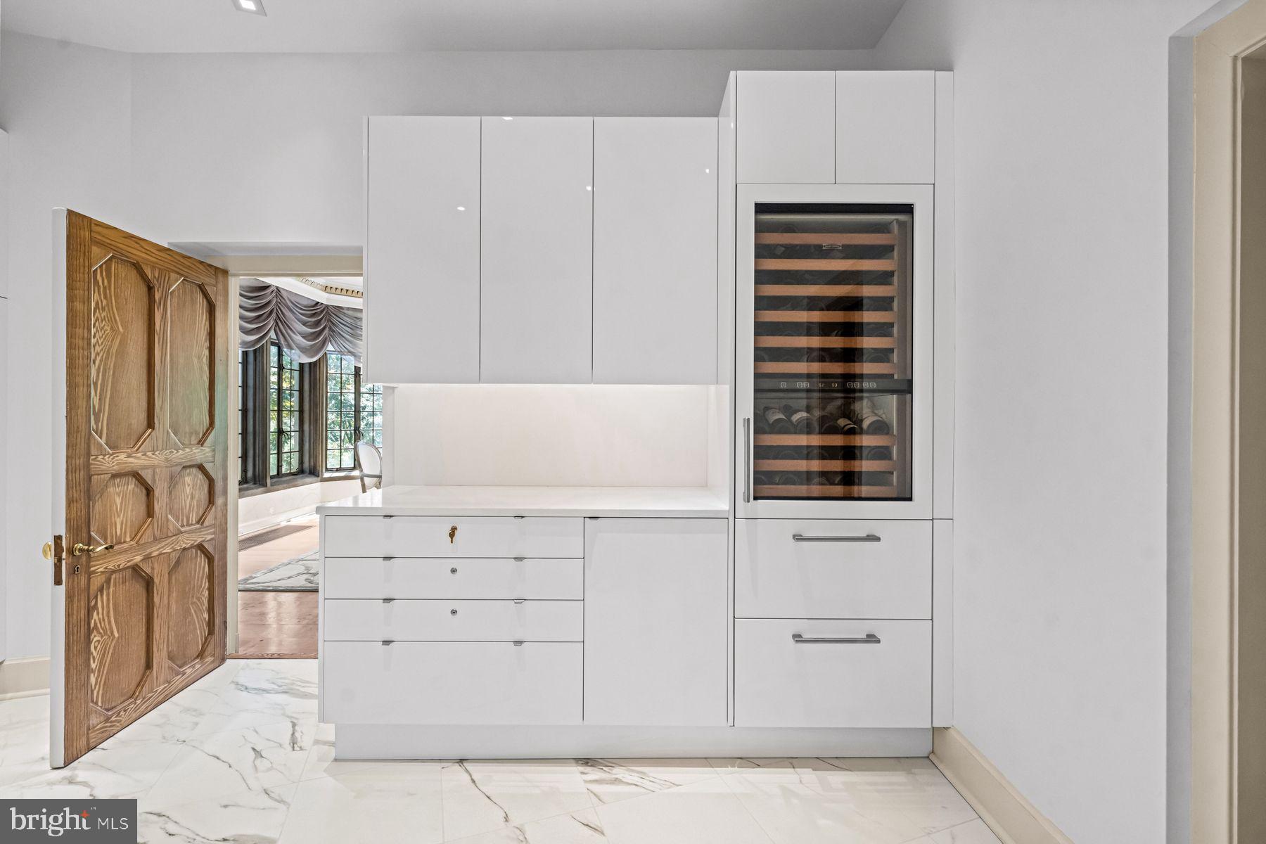 RAVENSCLIFF - Residential
