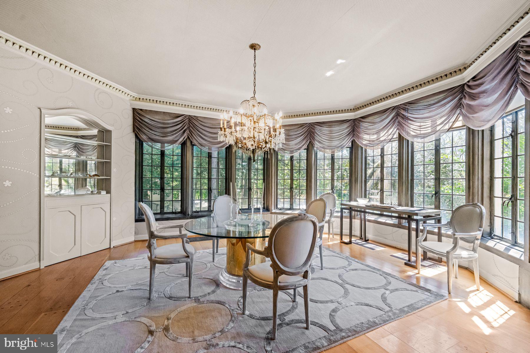 RAVENSCLIFF - Residential