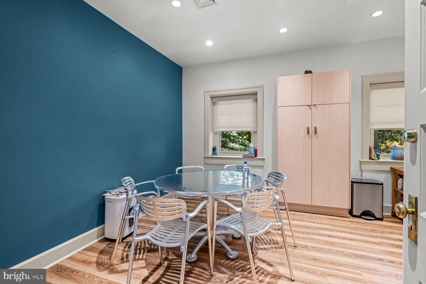 RAVENSCLIFF - Residential