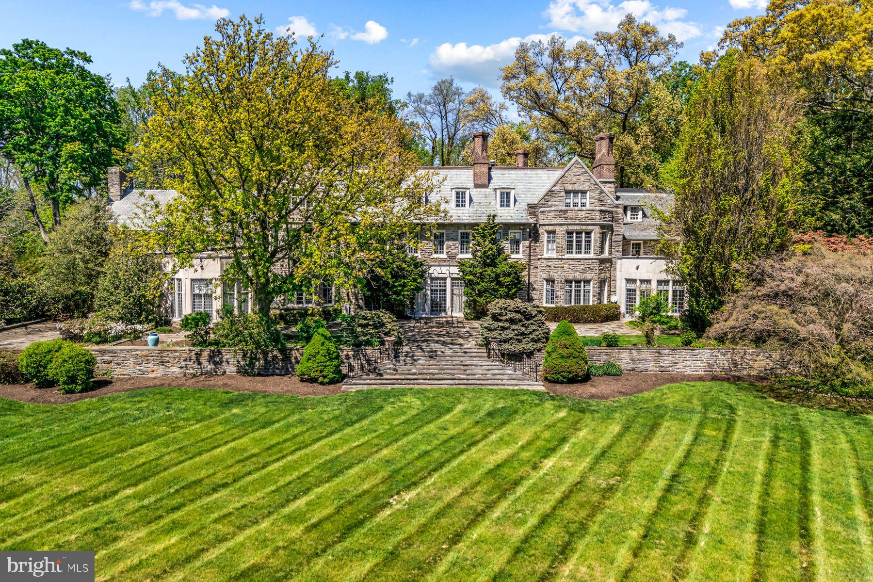 RAVENSCLIFF - Residential